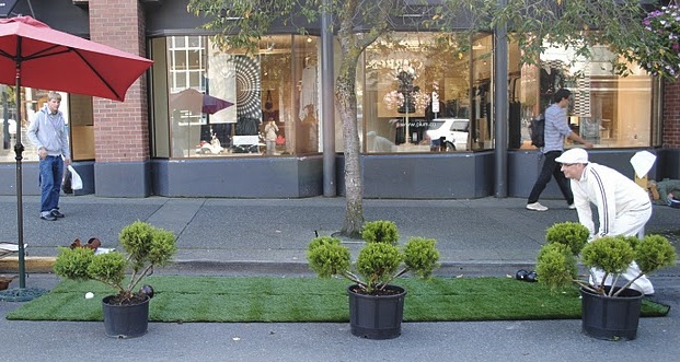 Kris lawn bowling downtown Victoria on parking day