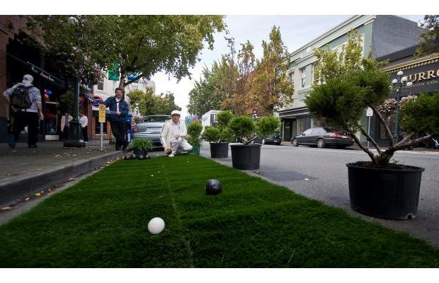 Lawn bowling in Victoria